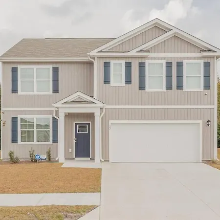 5Br 3B, Sleeps 13, Pet Friendly, Garage - Blue Villa